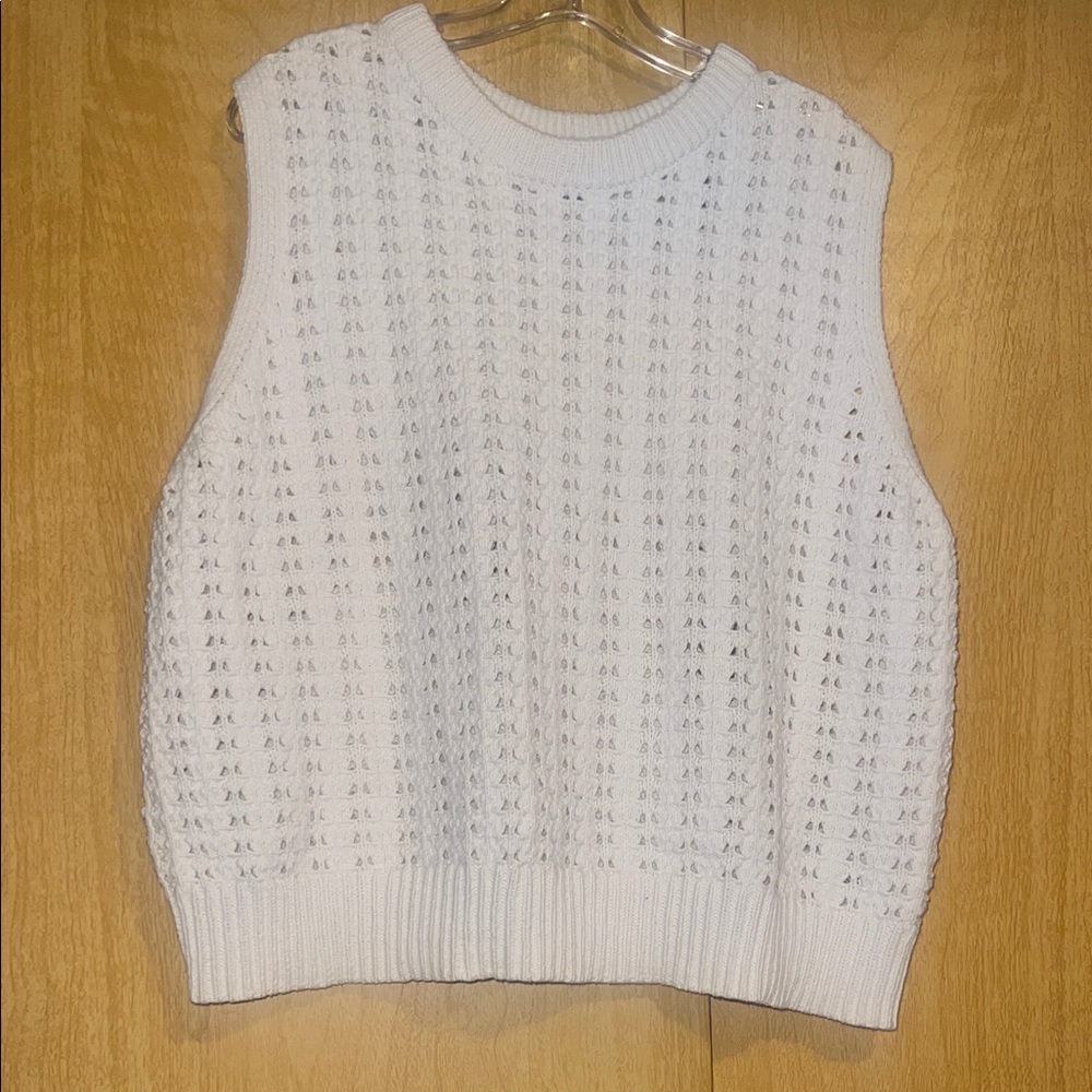Women’s Openwork Sweater Vest - Universal Thread. Size XXL. New without tag.